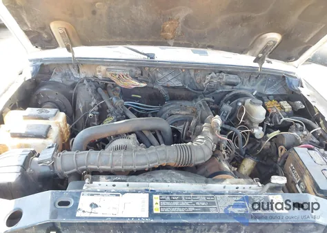 2002 Ford Ranger Edge/Tremor/Xlt from USA, damaged, VIN 1FTYR44U82TA39062